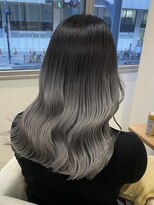 ディフィー 梅田(Defi) シルバーグラデーション