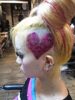 ミミック (mimic)&nbsp;刈り上げ女子