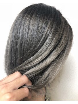 リー 梅田(Lee) Lee梅田◆インナーーハイライト×ミニマムボブ×ブリーチ