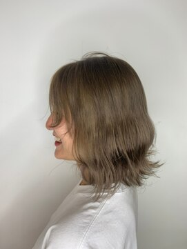 ライズ バイ レボ 柏店(RISE by REVO) ボブ/カーキグレージュ/大人かわいい/フェザーバング