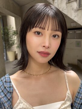 メゾンアクア 表参道(Maison ACQUA) +切りっぱなしボブルフ/黒髪ネビージュ/小顔ワンレン/縮毛矯正