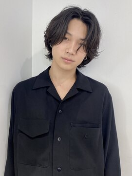 ユーフォリア 渋谷グランデ(Euphoria SHIBUYA GRANDE) メンズウルフ　ニュアンスパーマ　センターパート