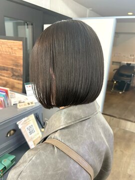 ルアン 上通り(ruen) ミニボブ 艶髪 アッシュブラウン 熊本ボブ 似合わせカット