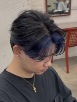 テンバイリップスヘアー(TEN by LIPPS hair)&nbsp;簡単オシャレブルーインナーカラーセンターパート