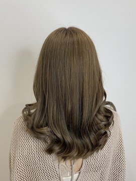 YURA hair 【ユラヘアー】 透明感オリーブベージュ
