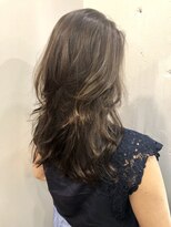 ファム 札幌大通(fam)&nbsp;ブリーチなしカラー白髪染めアッシュグレーレイヤー30代40代