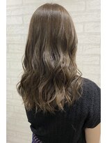 ジーナ 新宿(Zina)&nbsp;ナチュラルベージュ【Zina新宿　木暮　莉茉奈】