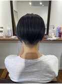 ツーブロックショート　ブルー