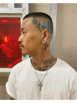 メリケンバーバーショップ トーキョー(MERICAN BARBERSHOP TYO) MEN'SHAIR束感ショート波巻きマッシュパーマハイライト70