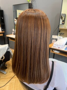 アルター(aL ter) ベージュカラー［ハッシュカット/フルバング/似合わせカット］