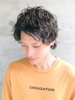 コースト バイ マグ(COAST by Mag) スパイラルパーマツイストパーマアップバング短髪メッシュ