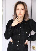 ボラトゥ(Bora two)&nbsp;くびれミディアムレイヤー透明感グレージュアッシュベージュ◎