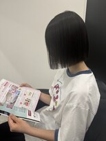 ビューティーサロン クロス(CROSS)&nbsp;切りっぱなしボブ　タッセルボブ