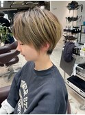 ハイトーンショートボブ