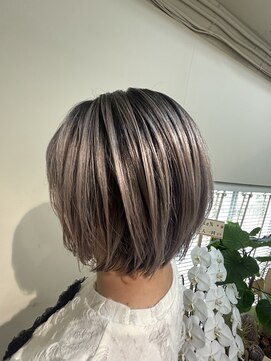 テン バイ アンブルリュクス 池袋(teN +by ambleluxe) ハイライトカラー/シャドールーツ/ダブルカラー/ブリーチ/池袋