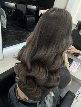ラピス 新宿(Lapis) 【Lapis新宿】オリーブグレージュ