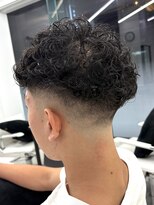 ウィル バイ ブラウン(Vir by Brown)&nbsp;大人の色気髪/フェードカット/スペインカールパーマ