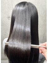 ソレア(solea)&nbsp;【圧倒的ツヤ髪へ】自然な髪質改善で“素髪以上”の手触りに