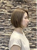 前下がりボブ