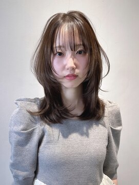 ユニ(uni) レイヤーカット.ブラウンカラー