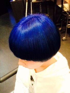ゾーマ(ZOUMA) 濃紺ボブ　青　紫系ヘアカラー