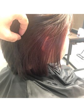 ノーティネス ボブ インナーカラー