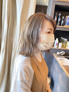 ベランダ(veranda) 白髪染めでも可愛い♪透け感グレージュ