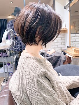 アヴァロン(AVALON) 絶壁解消×くびれ×30代40代50代×前髪長め大人ショートボブ永