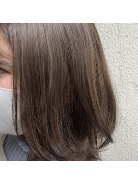 ノーリード(notre Lead) ミントベージュカラーゆるめ外はね