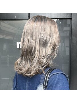 ミル(1001 mille) ベージュカラー/ホワイトベージュ/ミルクティー/ミディアムヘア