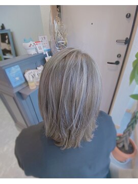 ブルー(BLUE) 脱白髪染め!極細ハイライト