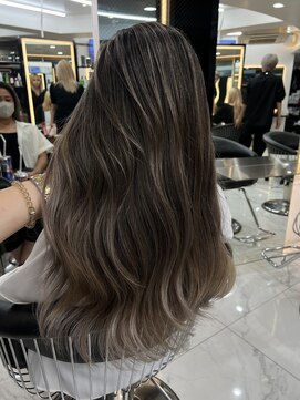 ラピス 渋谷本店(Lapis) バレイヤージュカラー/外国人風/髪質改善/レイヤーカット