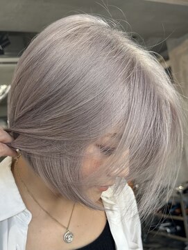 アポロ 横浜駅店(apollo) レイヤーボブハイライトブリーチレイヤーハイトーングレージュ