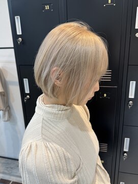 ニュート(Neut ) ミルクティーベージュミニボブベージュメルティカラー