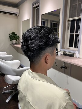 ソロイストフォーメン(Soloist for men) リバースパーマ