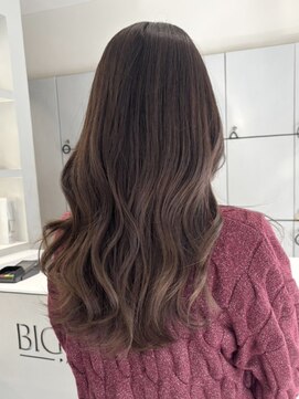 ジャン クロード ビギン 表参道店(JEAN CLAUDE BIGUINE) ブリーチを使わない白髪染めで透明感カラー