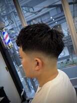 フランクスバーバーリザーブ 人形町店(FRANK’S BARBER RESERVE)&nbsp;MEN’S HAIR/サーフカール/刈り上げセンターパート/人形町