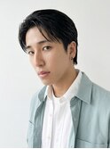 好印象◎ナチュラルセンターパート黒髪ビジネススタイル