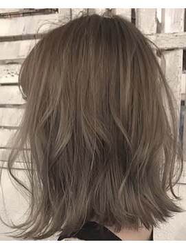 美容室マチルダ ペールベージュ