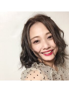 アンティーク(Antique) 大人巻きウェーブ