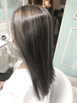 ミエルヘアーエスト 新宿店(mielhair est) コントラストハイライト 新宿