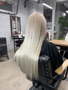 ワン(ONE) ホワイトベージュ