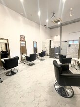 モーダバイグランデ 栄(Moda by GRANDE)