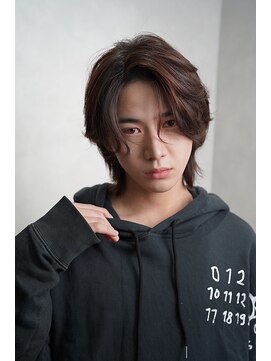 ゼロ 渋谷(XeRo) 長め緩スパイラルセンターパート