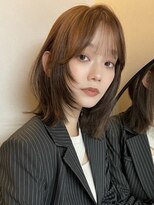 エイチ(H)&nbsp;xカット/イメチェン/ホワイトブロンド/外ハネボブ/美髪/