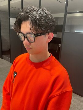 バックス メンズヘアー(BUCKS men's hair) センターパート/マッシュ/ツイストスパイラル/サーフカール