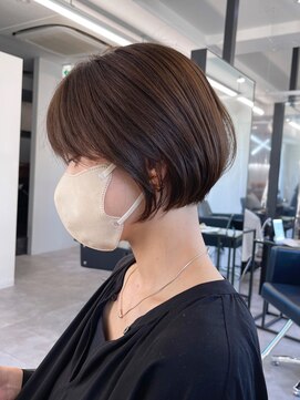 エル バイ アンキシム(elu by AHNKISM) ミディアムロングレイヤーカット顔まわりくびれ韓国ヘア心斎橋