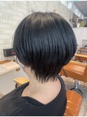 襟足スッキリ丸みショート