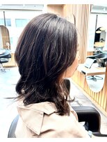 リファインド(REFINED) イヤリングカラー/レイヤーボブ/ミディアム 若杉