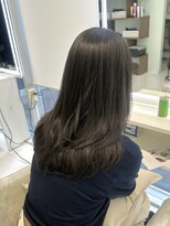 シーナ バイ マグ(siina. by Mag)&nbsp;大人可愛い暗髪オリーブグレージュ透明感髪質改善◎秋カラー艶髪